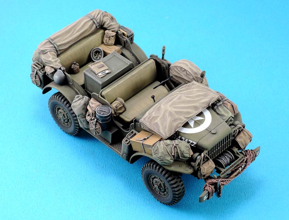 1/35 二战美国 WC-56/57 道奇军用吉普车堆积物改造件