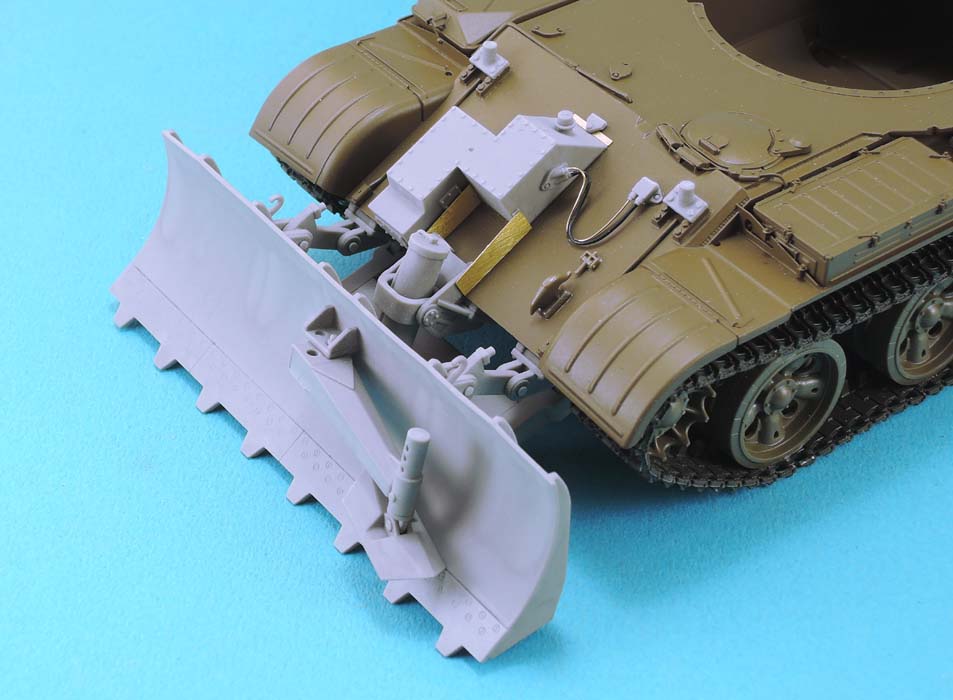 1/35 现代苏联 BTU-55 推土铲改造件(配T-55主战坦克和变种车辆)