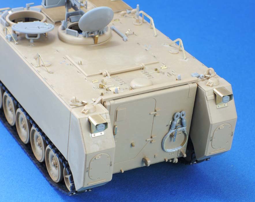 1/35 现代美国 M113 装甲运兵车细节改造件