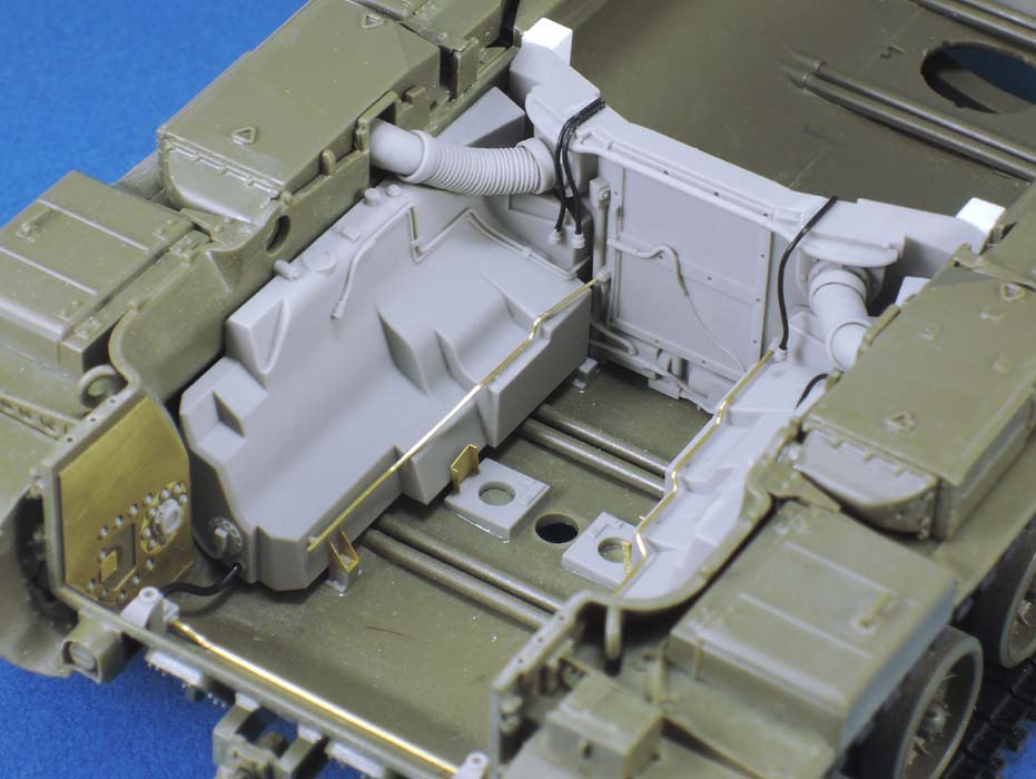 1/35 现代美国 M60 巴顿主战坦克发送机与舱室改造件(配 AFV Club M60 系列)