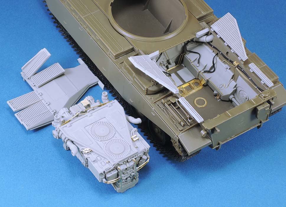 1/35 AVDS-1790 坦克发动机与舱室改造件(配AFV Club 百夫长(肖特)主战坦克)