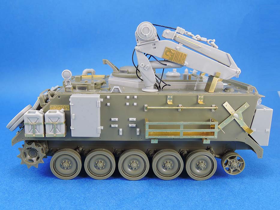 1/35 现代以色列 M113 装配匠装甲抢救车改造件 - 点击图像关闭