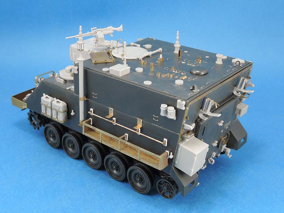 1/35 现代以色列 M577 穆加夫装甲指挥车后期型改造件(配田宫) - 点击图像关闭