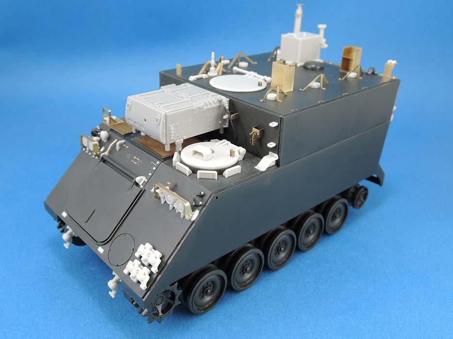 1/35 现代美国 M1068A3 履带装甲指挥车改造件(配田宫M577)