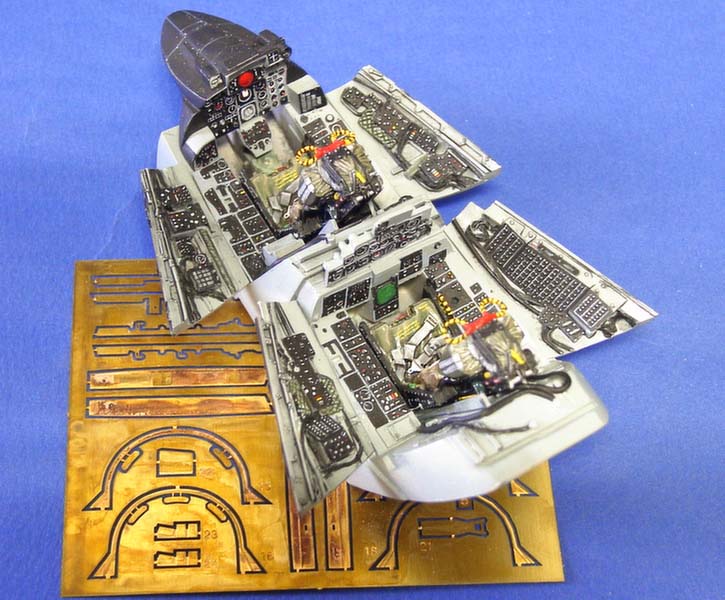 1/32 F-4E 鬼怪II战斗机驾驶舱改造件(配利华) 1/32 F-4E 鬼怪II战斗机驾驶舱改造件(配利华)