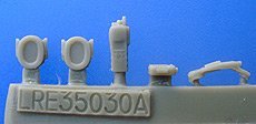 1/35 现代美国 AN/PRC-148 多频段战术无线电设备