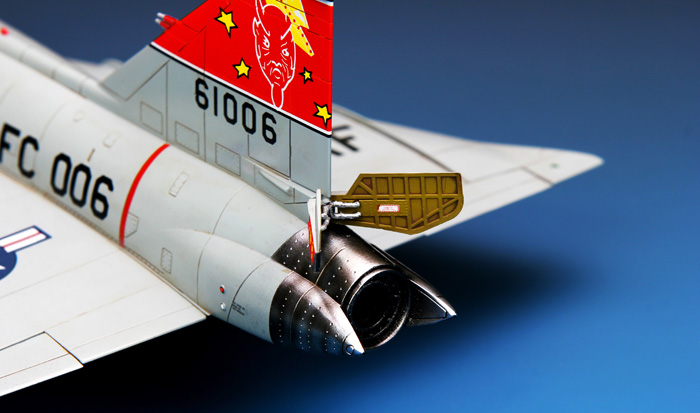 1/72 现代美国 F-102A 三角剑战斗机