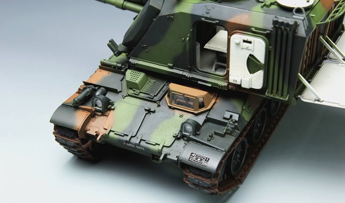 1/35 现代法国 AUF1 155mm 自行榴弹炮 - 点击图像关闭