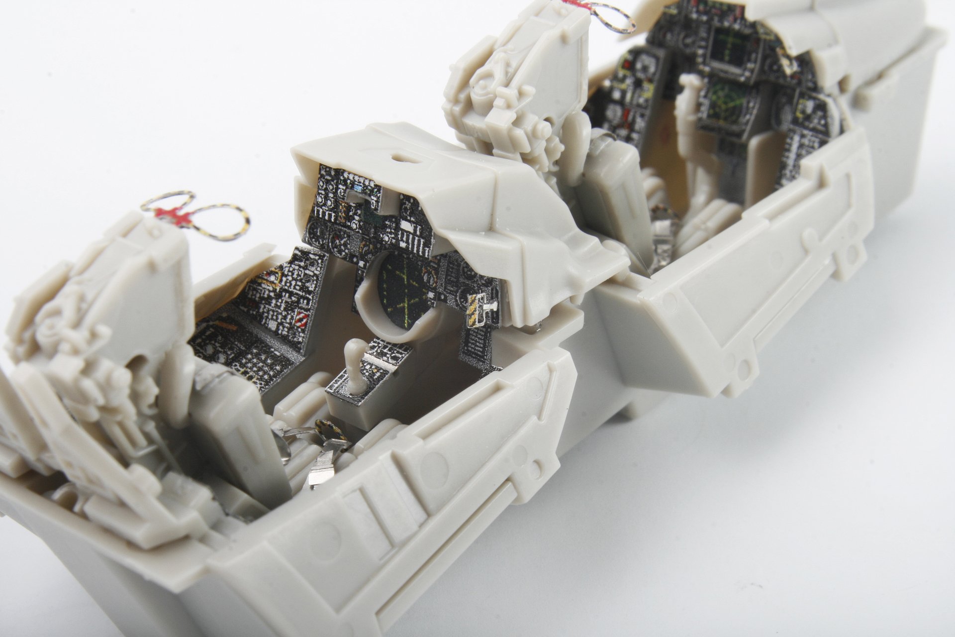 1/48 F-14A 雄猫战斗机改造蚀刻片(配田宫) 1/48 F-14A 雄猫战斗机改造蚀刻片(配田宫)