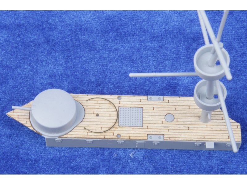 1/350 清代中国海军定远号铁甲舰木甲板改造件(配威骏)