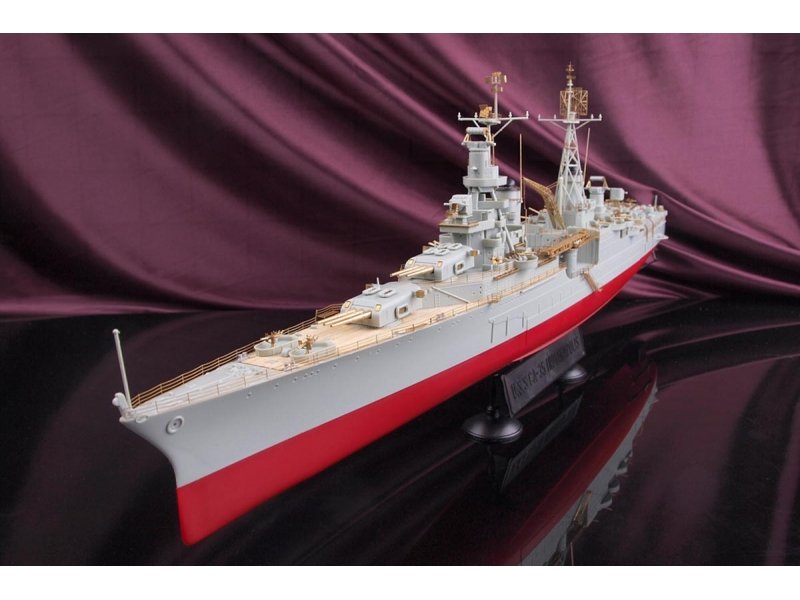 1/350 二战美国印第安纳波利斯号重巡洋舰蚀刻片与木甲板改造件(配爱德美) - 点击图像关闭