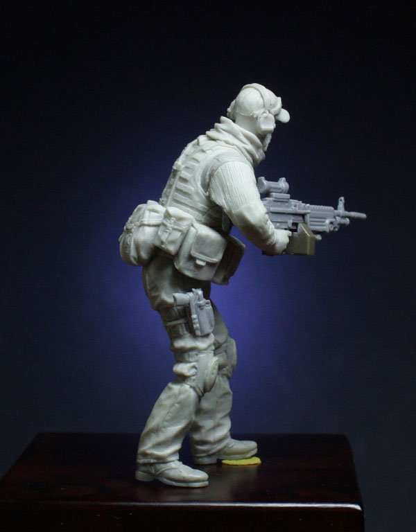 1/35 现代英国皇家空降特勤队队长