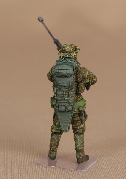 1/35 现代德国国防军狙击手