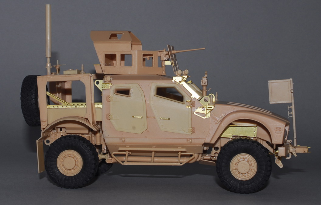 1/35 现代美国 M-ATV 防地雷反伏击装甲车