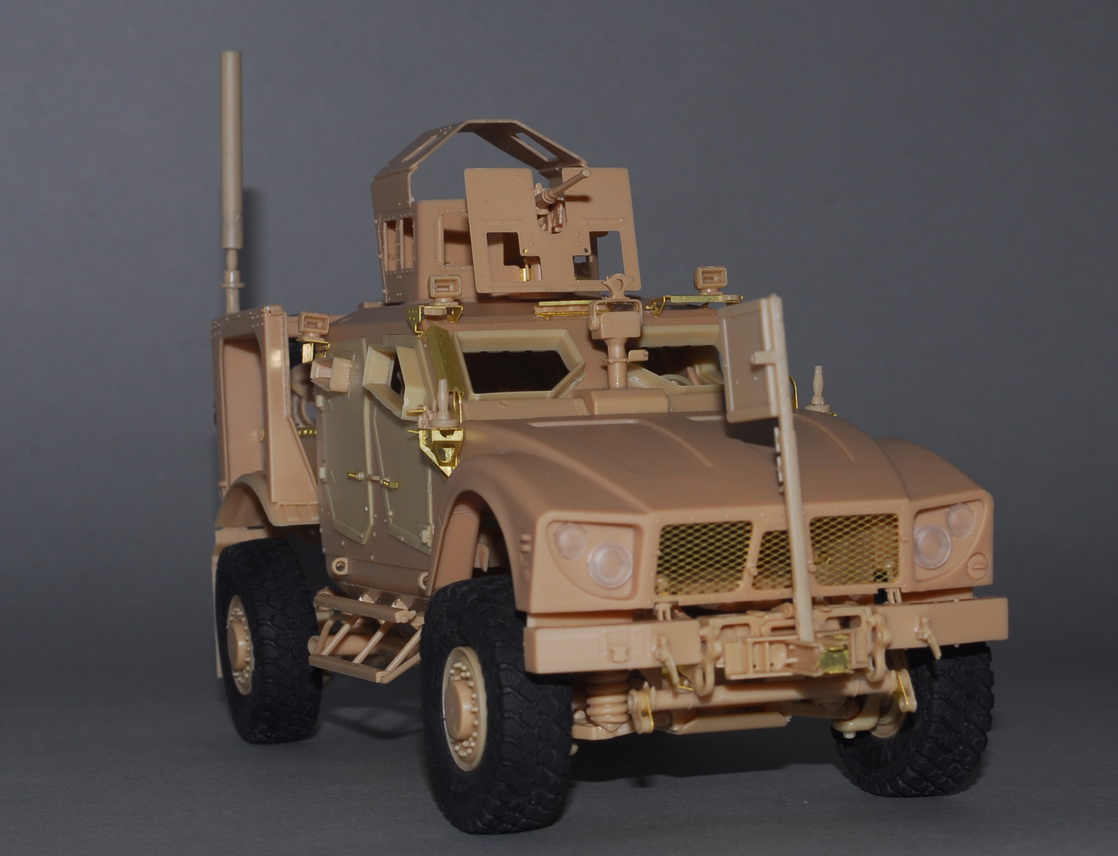 1/35 现代美国 M-ATV 防地雷反伏击装甲车