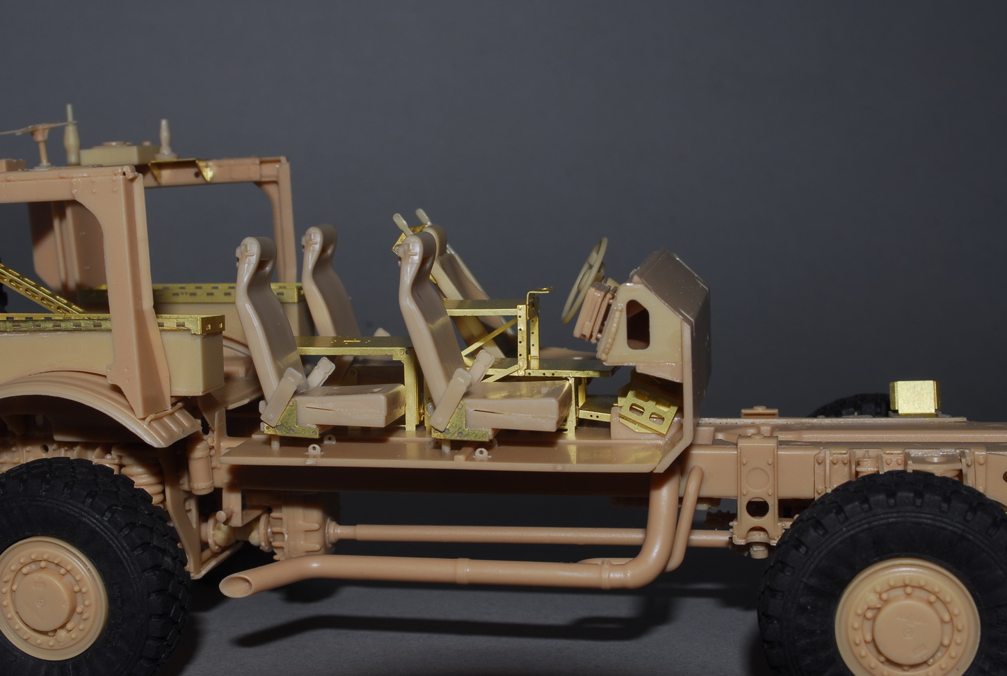 1/35 现代美国 M-ATV 防地雷反伏击装甲车