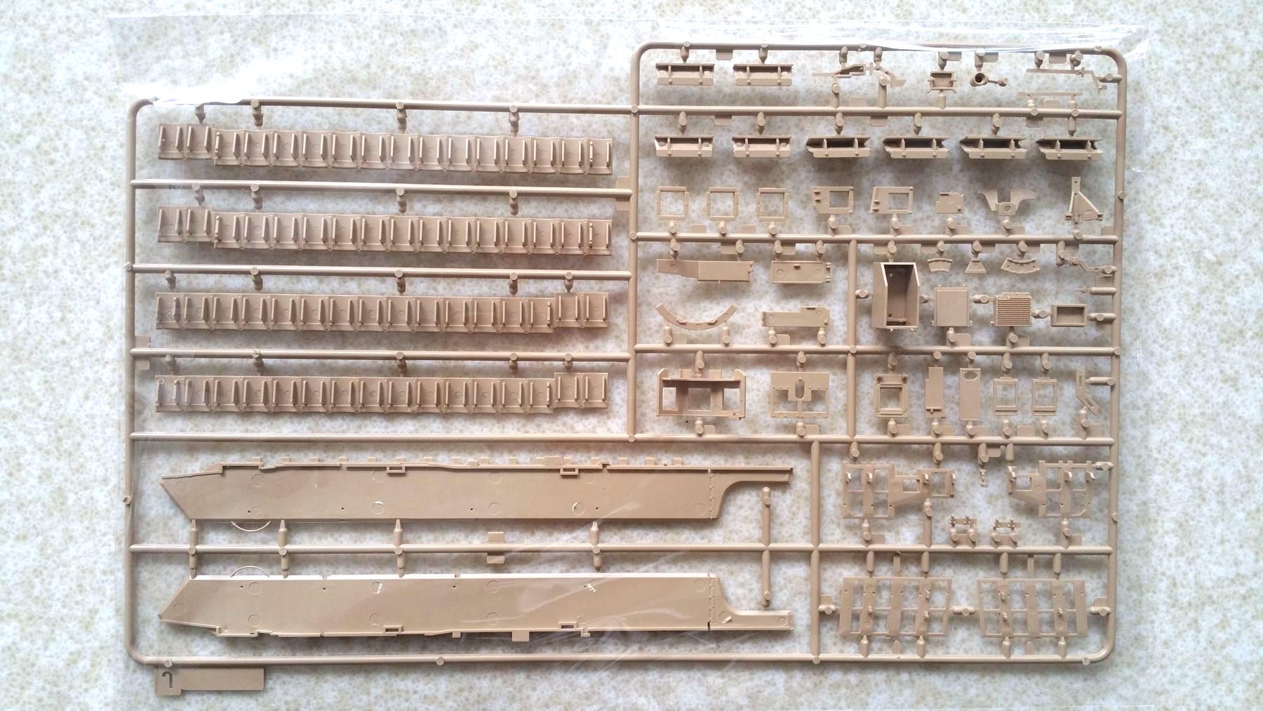 1/35 现代美国 M1A2 SEP TUSK I/TUSK II/M1A1 TUSK 艾布拉姆斯主战坦克