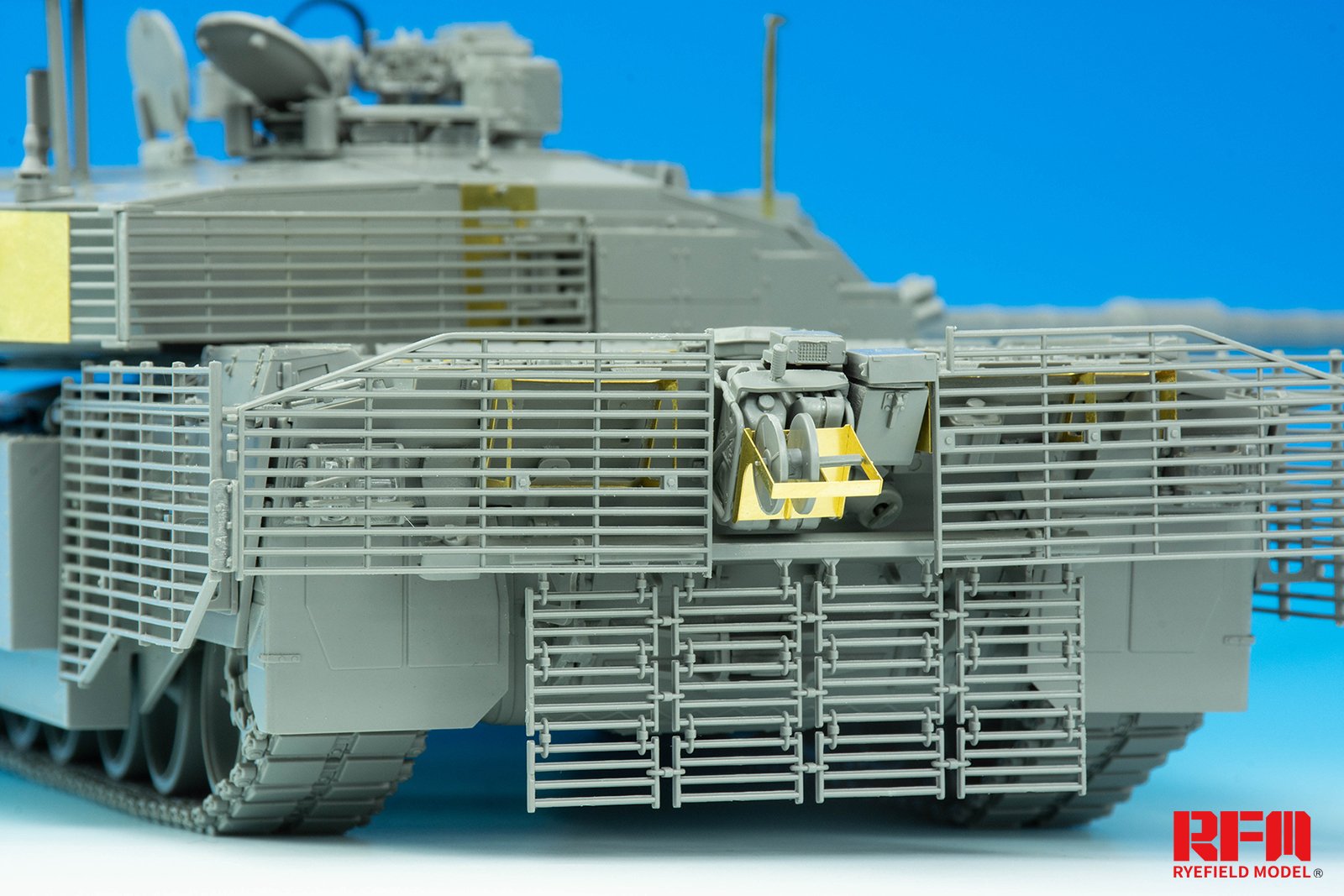 1/35 现代英国挑战者2型TES主战坦克