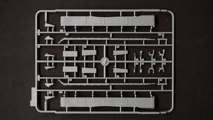 1/35 现代俄罗斯 T-80U 主战坦克