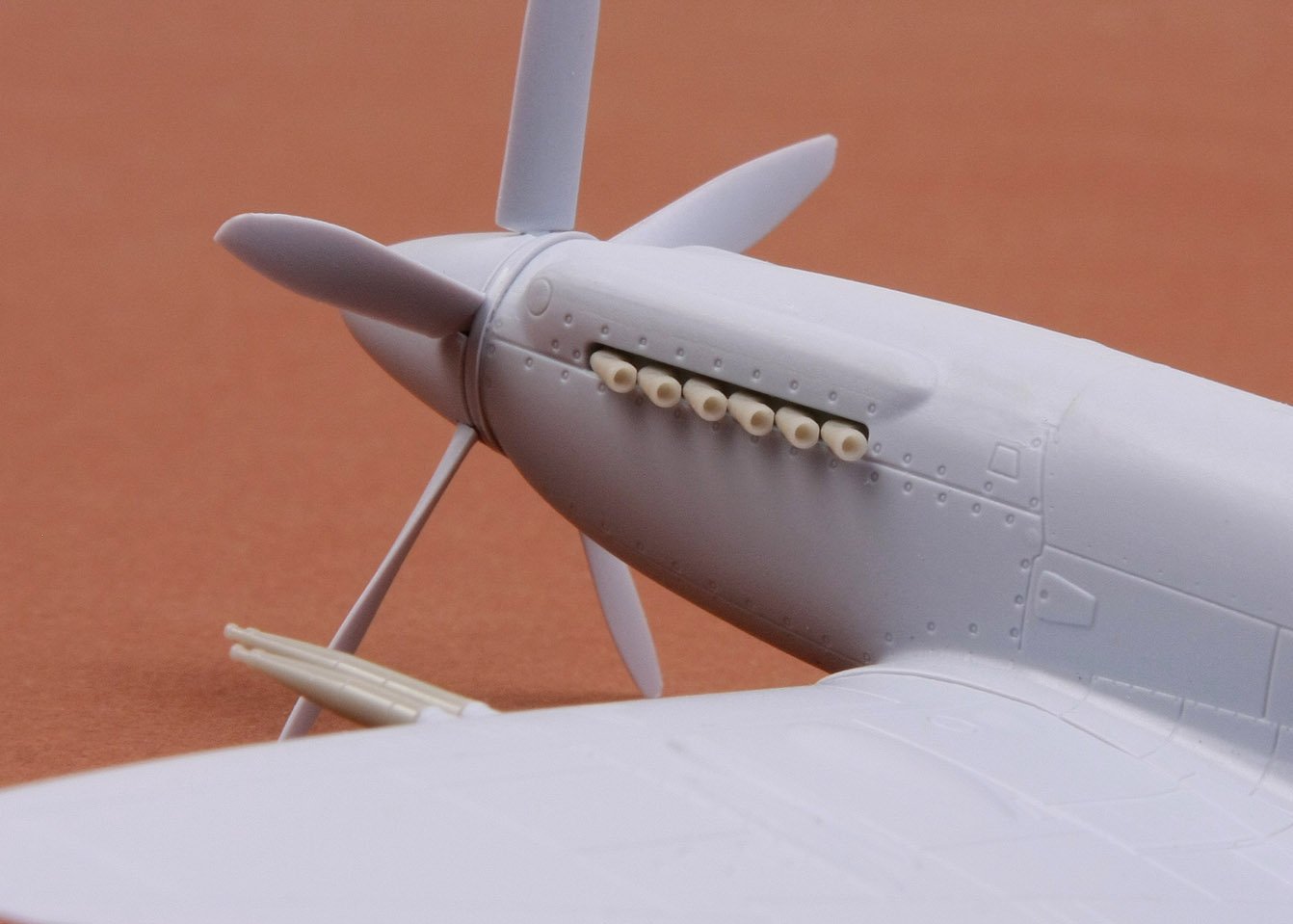 1/72 喷火战斗机F Mk.22型圆形排气管与炮管改造件(配Airfix) - 点击图像关闭