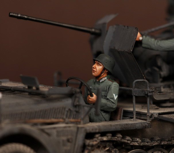 1/35 二战德国装甲车驾驶员 - 点击图像关闭
