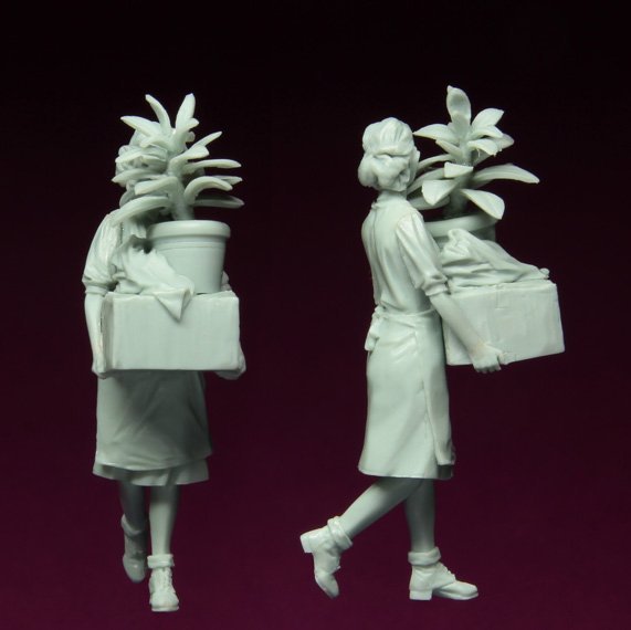 1/35 二战欧洲难民女孩
