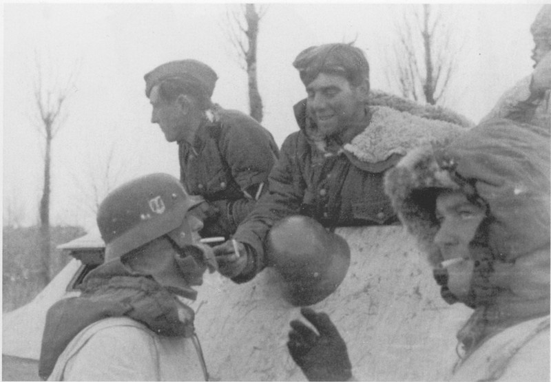1/35 二战德国士兵组(2)"库尔斯克1943年" - 点击图像关闭