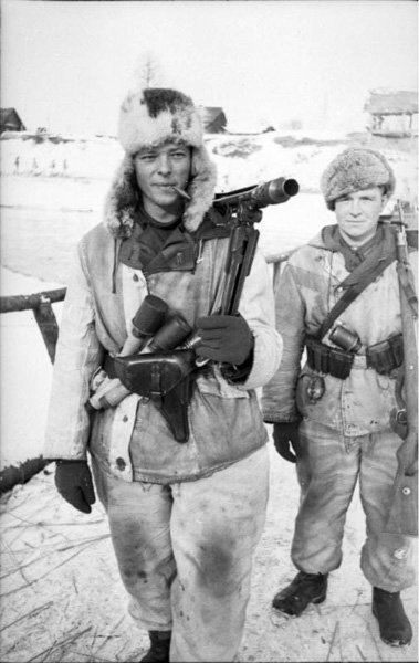 1/35 二战德国机枪手 "切尔卡瑟口袋1943-44年冬季"
