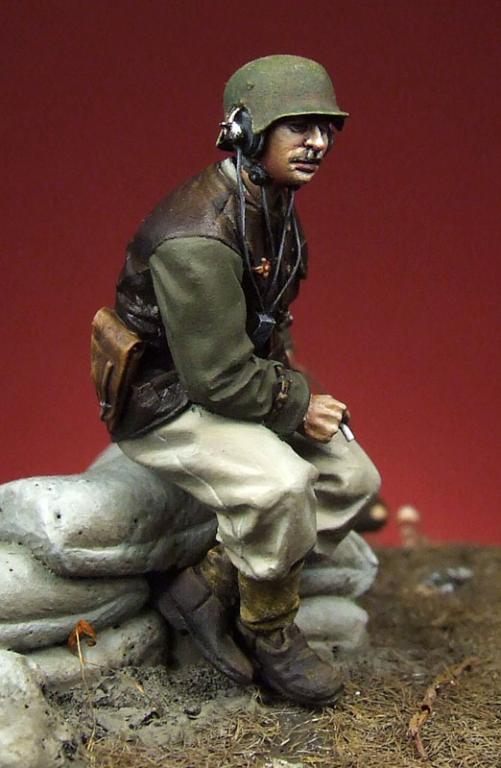 1/35 二战匈牙利摩托化炮兵军官