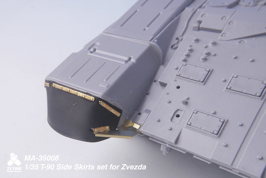 1/35 现代俄罗斯 T-90 主战坦克侧裙装甲(配红星)