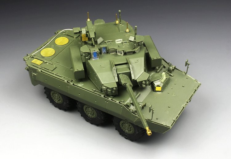 1/35 现代法国 AMX-10RCR T40M 轮式装甲侦察车 - 点击图像关闭