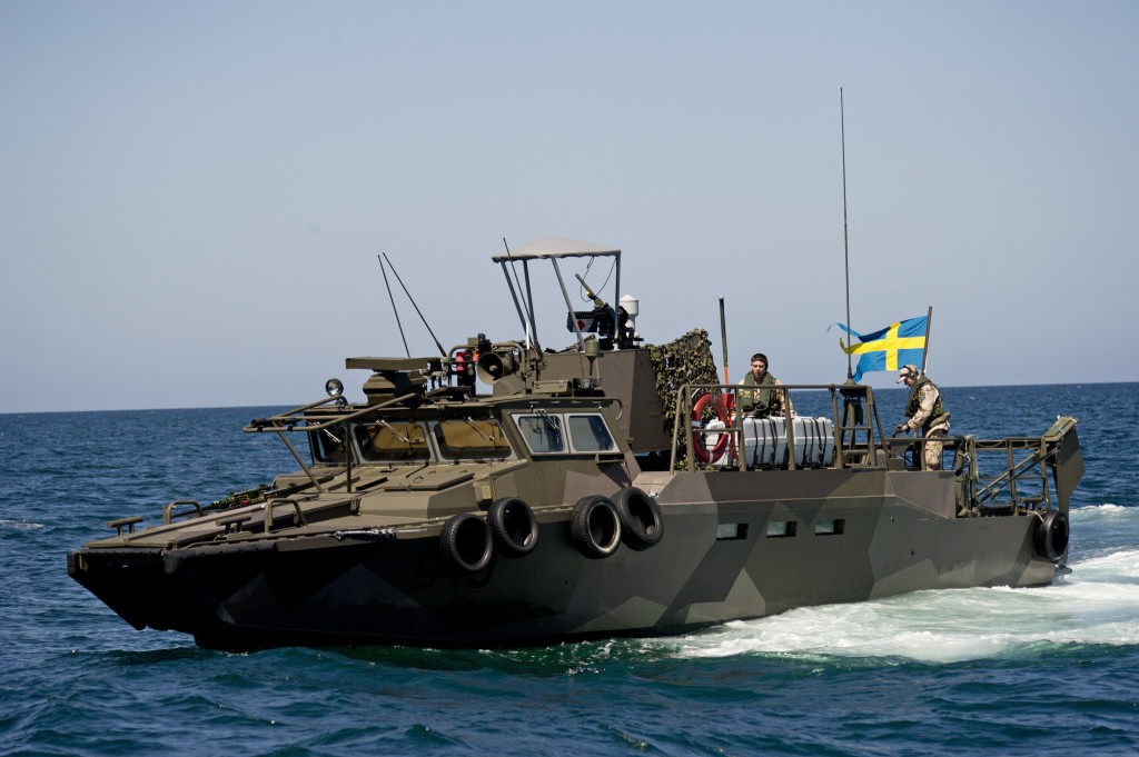 1/35 现代瑞典 CB-90 快速攻击艇