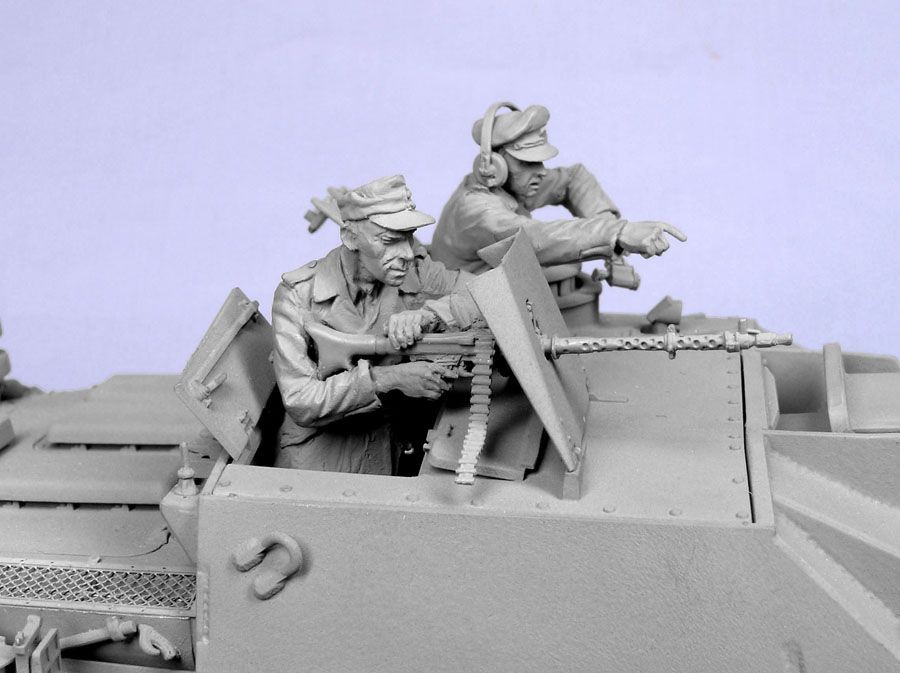 1/35 二战德国突击炮乘员组"1943-45年夏季" - 点击图像关闭