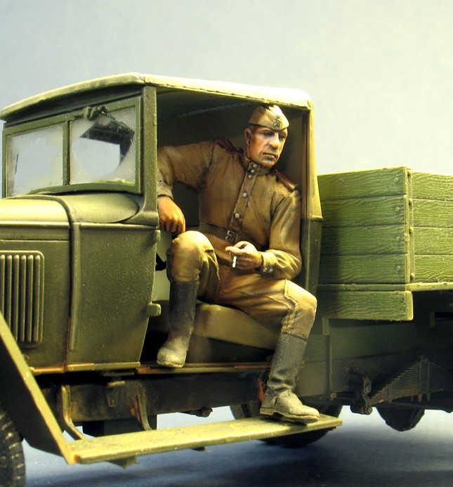 1/35 二战苏联红军军车驾驶员"1943-45年夏季" - 点击图像关闭